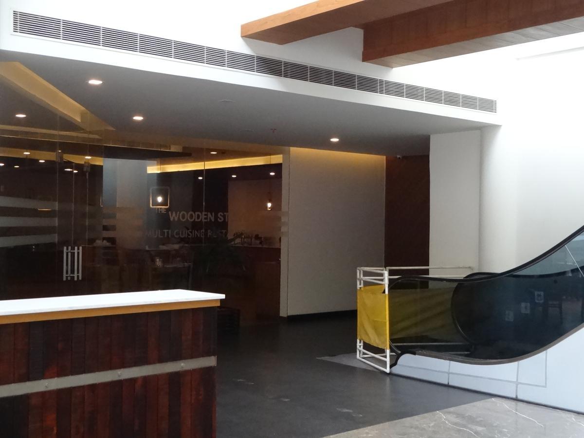 Woodies Bleisure Hotel Kozhikode Ngoại thất bức ảnh